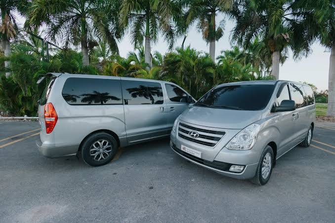 Minibus 6 pax for transfer from Santo Domingo Airport (SDQ) to Bayahibe / Dominicus