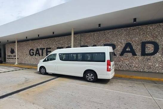 Minibus 16 pax for transfer from Santo Domingo Airport (SDQ) to Bávaro